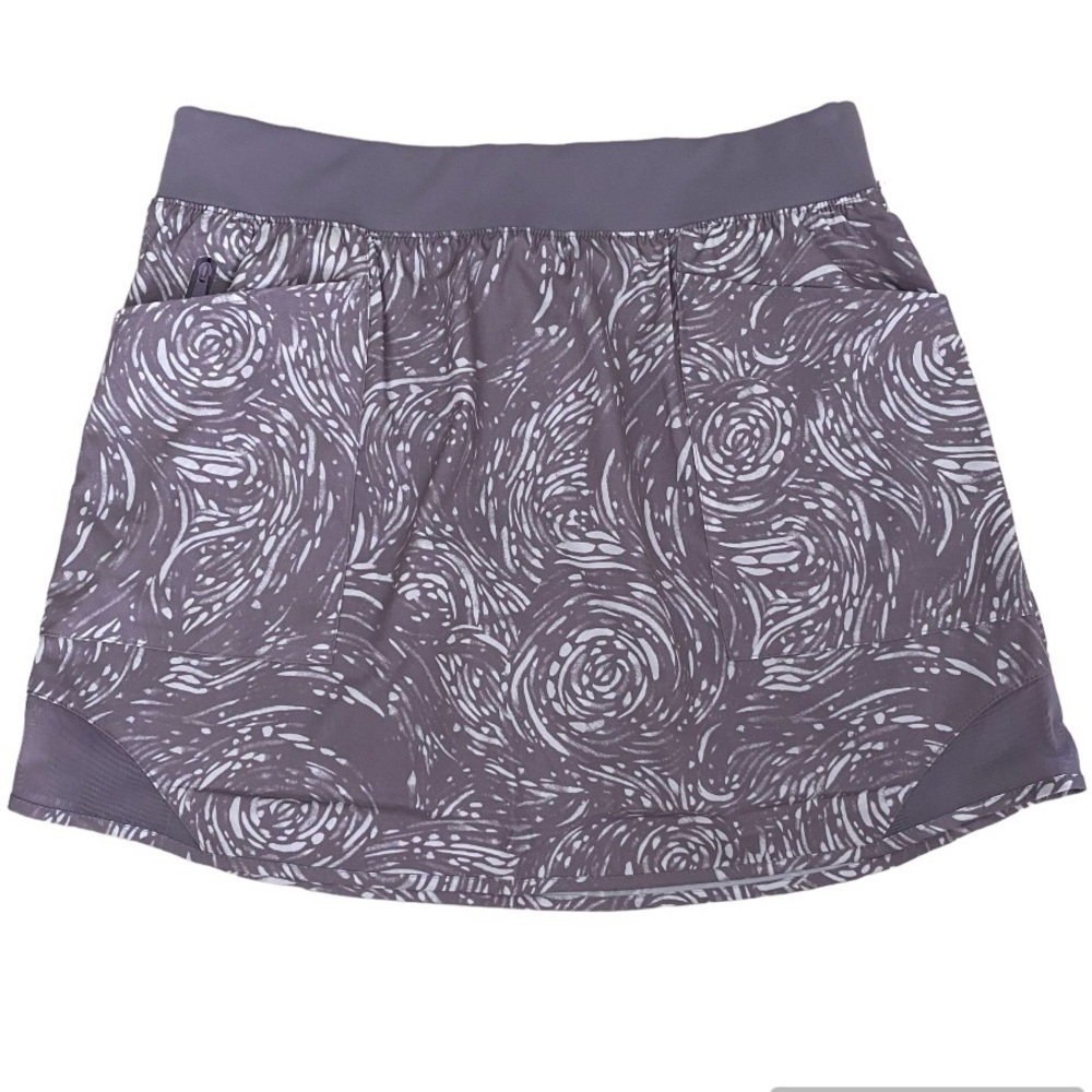 NWT Aspen Printed Mesh Hem Skort